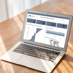 Dashboard Wirtschaft Niedersachsen: Auf einem Laptop wurde die Startseite des Dashboards aufgerufen.