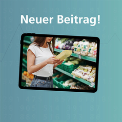 Die Konsumausgaben der Haushalte in Niedersachsen 2023: Auf einem Bildschirm ist eine Frau im Supermarkt zu sehen, die sich Lebensmittel ansieht.